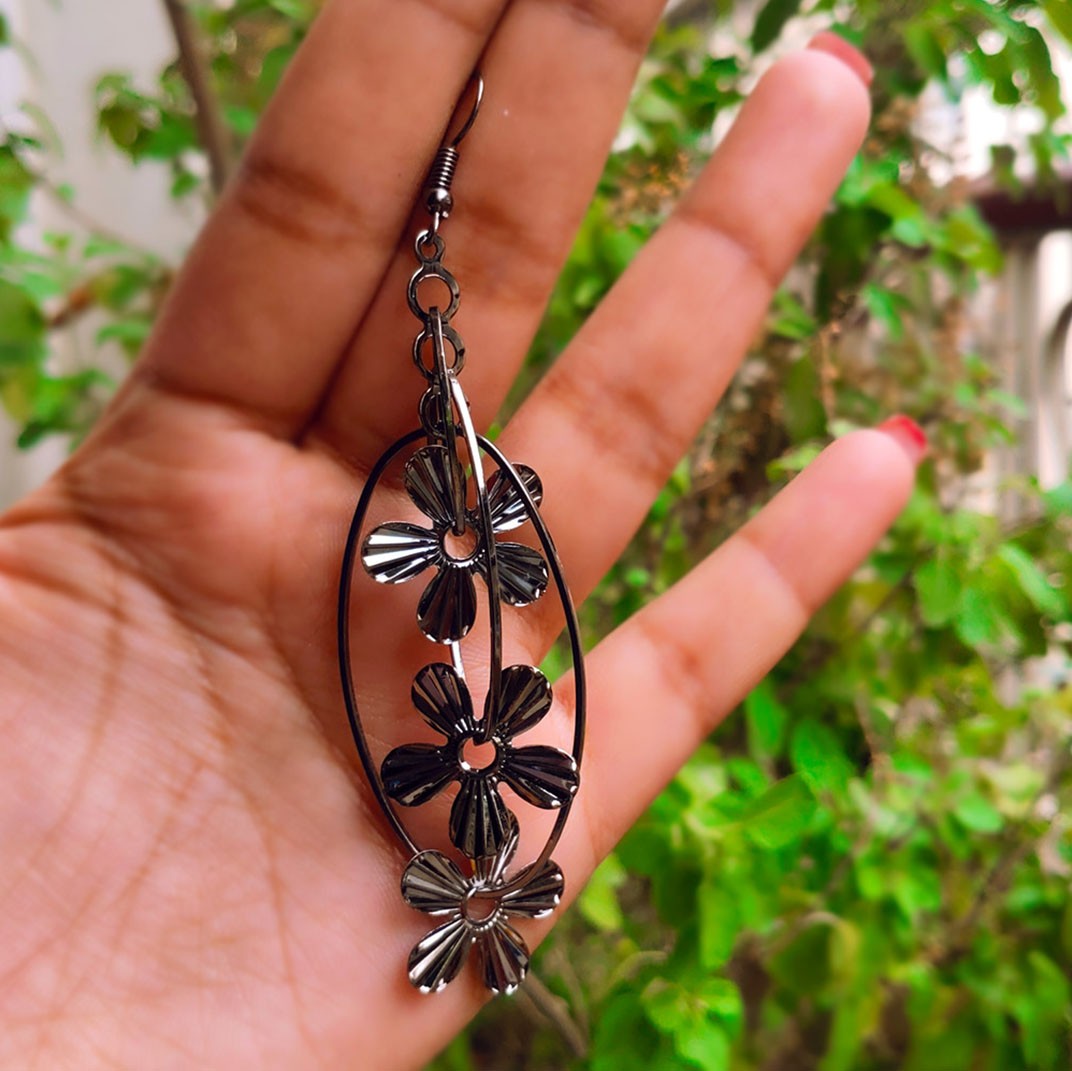 Floral in Ovals Black Steel Earrings